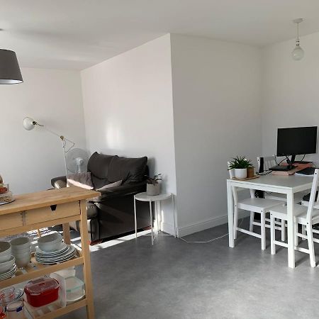Bright, Chilled Ensuite Db Room In A Shared Flat! London Bagian luar foto