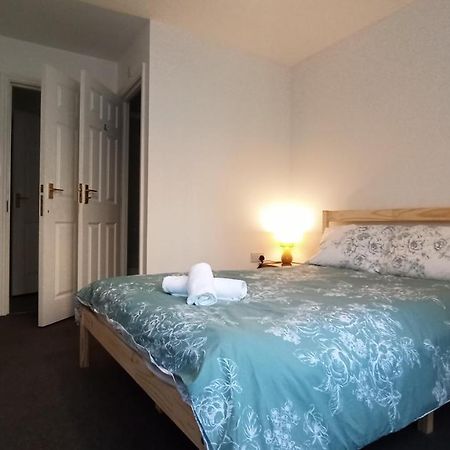 Bright, Chilled Ensuite Db Room In A Shared Flat! London Bagian luar foto