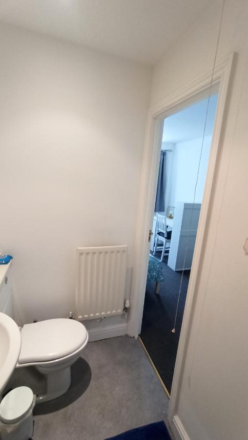 Bright, Chilled Ensuite Db Room In A Shared Flat! London Bagian luar foto